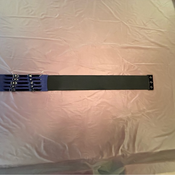 Vintage Blue Suede w/ Black Patent/Silver Buckles Stretch Back 3”Elastic Belt - Picture 4 of 8